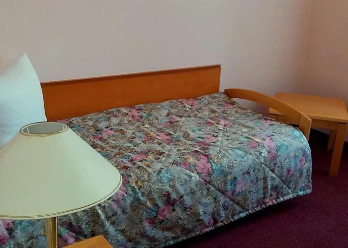Hotel Ester Karlovy Vary Dış mekan fotoğraf