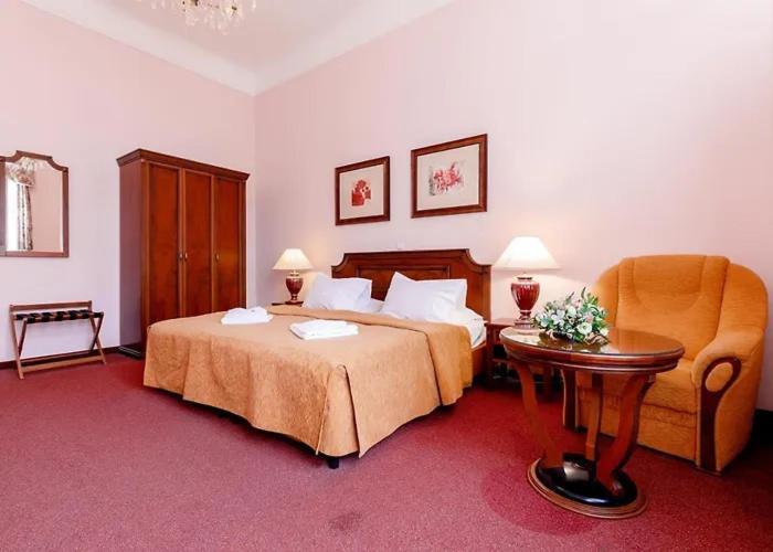 Hotel Ester Karlovy Vary Dış mekan fotoğraf
