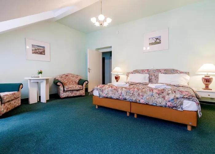 Hotel Ester Karlovy Vary Dış mekan fotoğraf