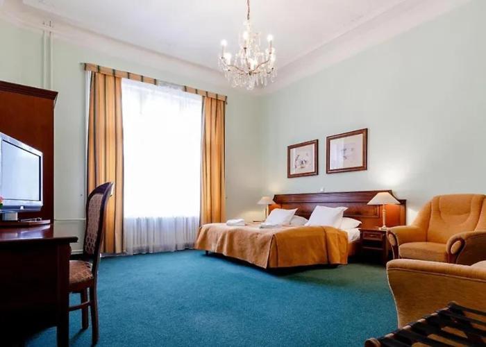 Hotel Ester Karlovy Vary Dış mekan fotoğraf