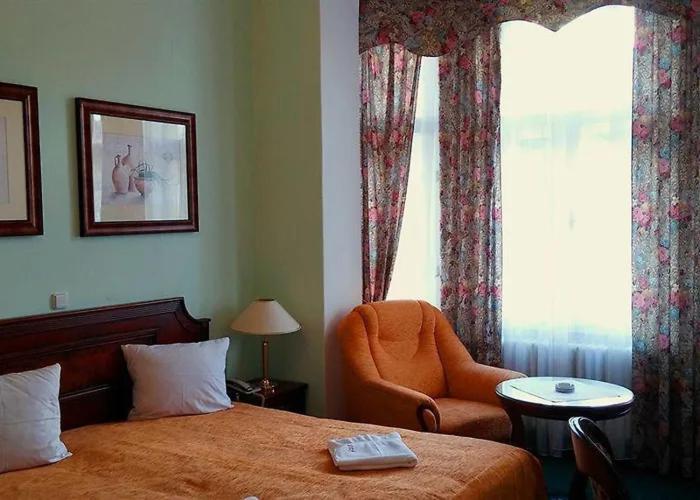 Hotel Ester Karlovy Vary Dış mekan fotoğraf