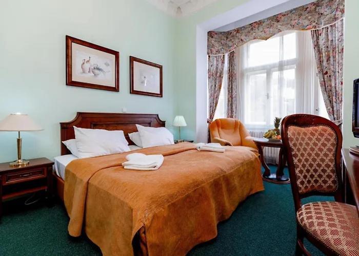 Hotel Ester Karlovy Vary Dış mekan fotoğraf