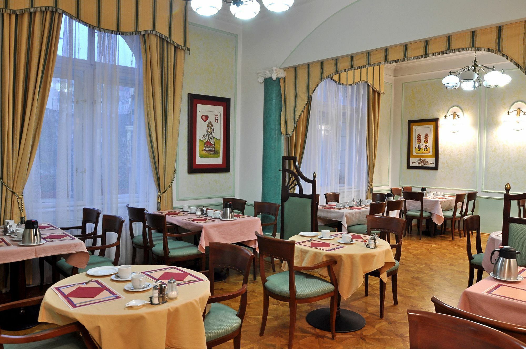 Hotel Ester Karlovy Vary Dış mekan fotoğraf